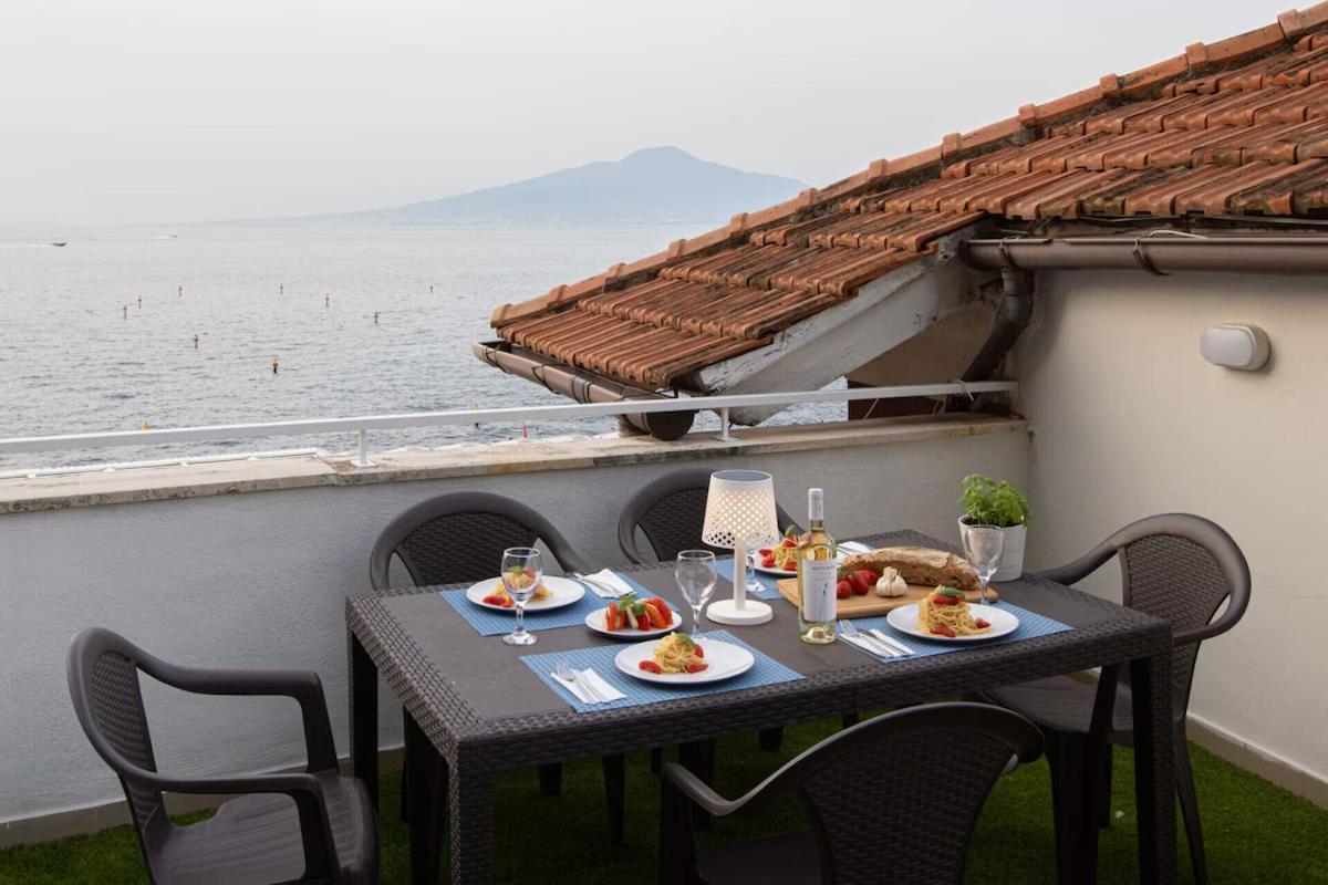 Sorrentovibes - Seaview Home On The Beach & Amazing Views Terrace ภายนอก รูปภาพ