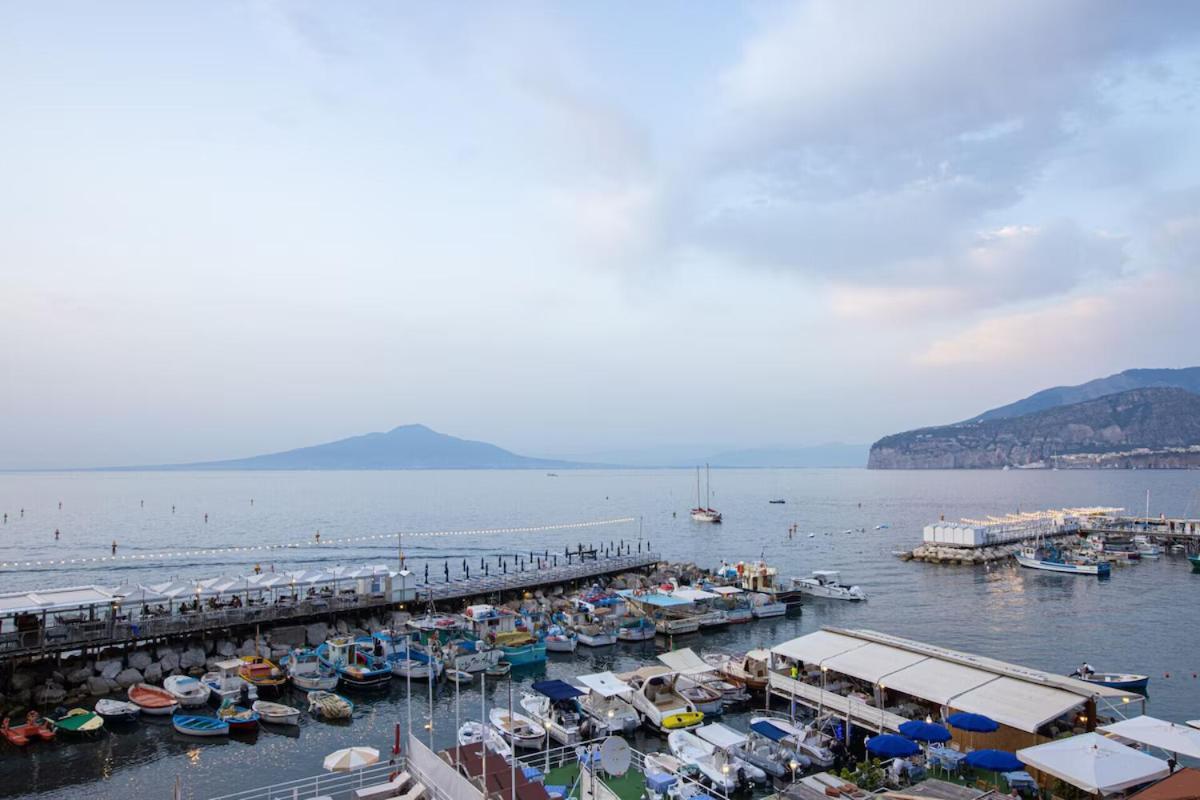 Sorrentovibes - Seaview Home On The Beach & Amazing Views Terrace ภายนอก รูปภาพ