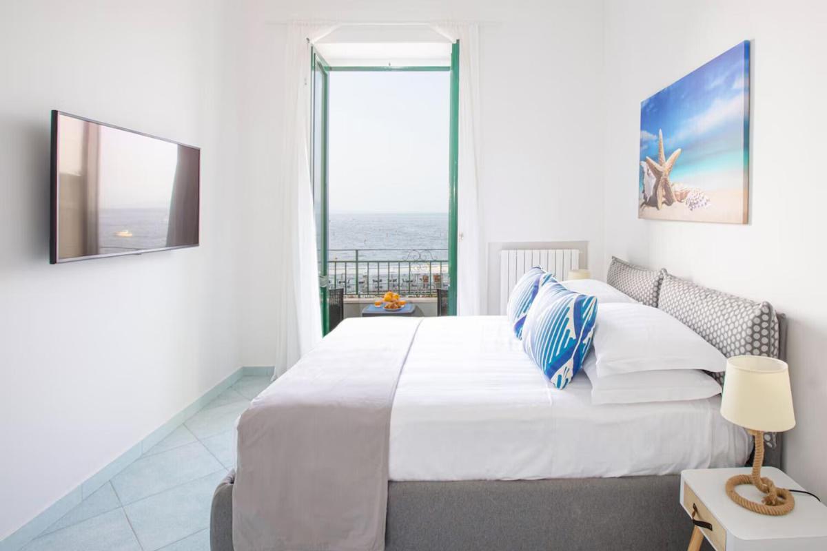 Sorrentovibes - Seaview Home On The Beach & Amazing Views Terrace ภายนอก รูปภาพ